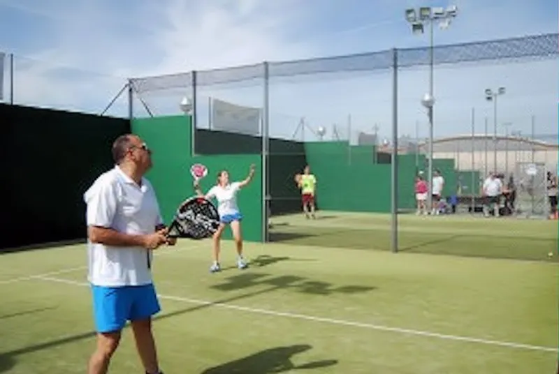 Grupo de Padel Arganzuela - Quedadas y Pozos Padel (LOS GALLURAZOS)