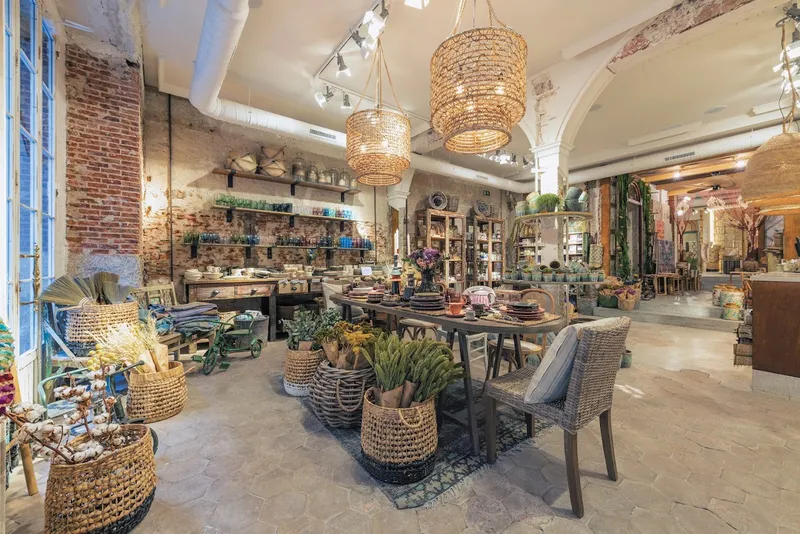 Ofelia Home & Decor