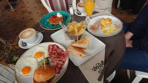 Lugares para desayunar de Cortes Madrid