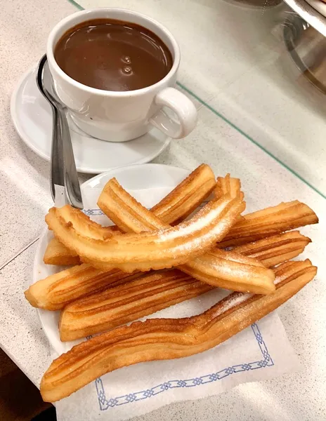 Kiosko de Churros de la Macarena