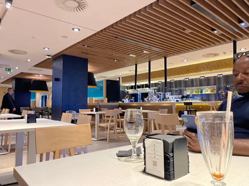 Cafetería restaurante El Corte Inglés nervion