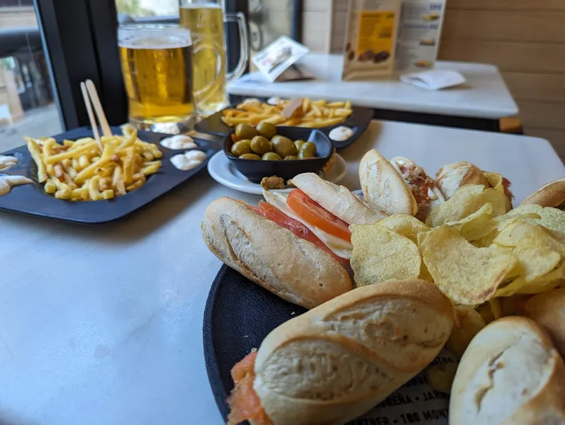 100 Montaditos