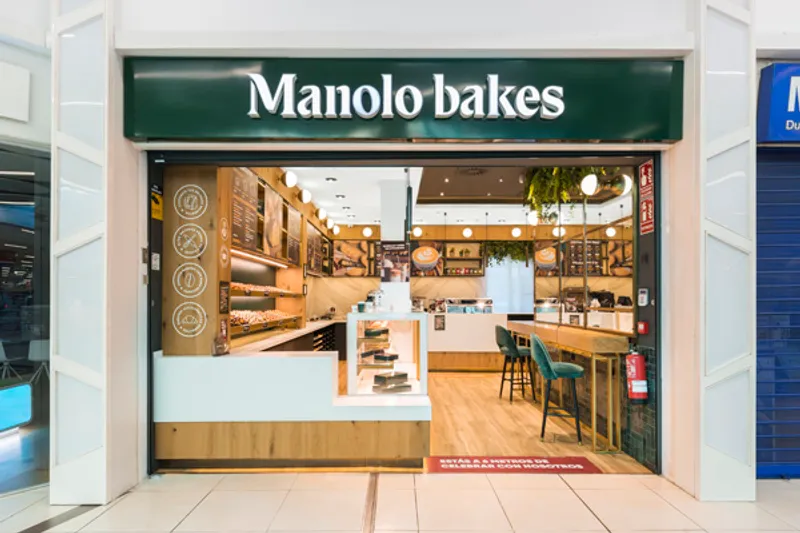 Manolo Bakes