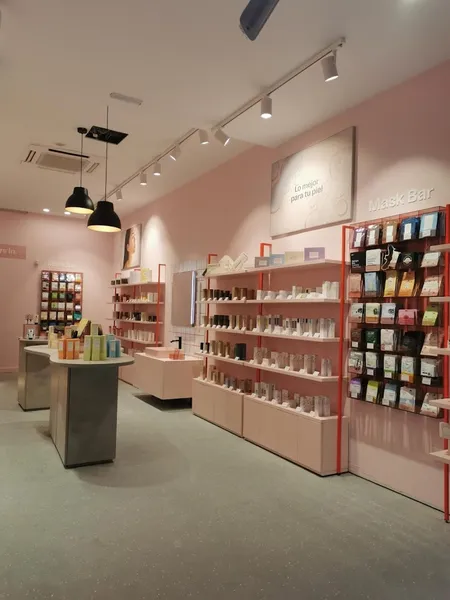 MiiN Korean Cosmetics · Sevilla