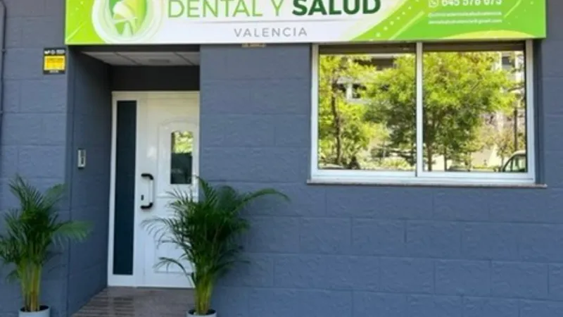 CLÍNICA DENTAL Y SALUD VALENCIA