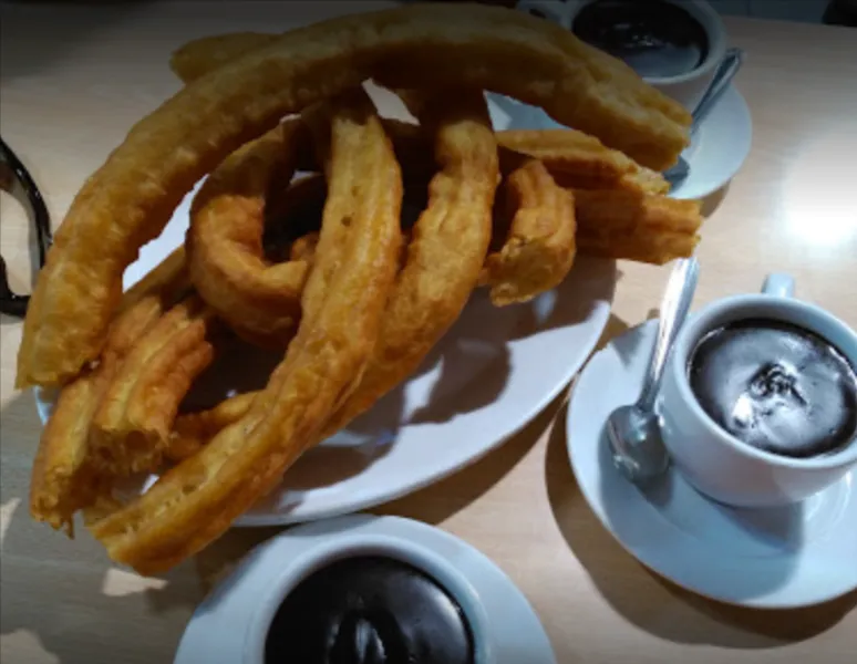 Churreria Cafeteria La Cocktelera