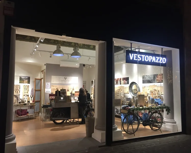 Vestopazzo Store Valencia San Vicente