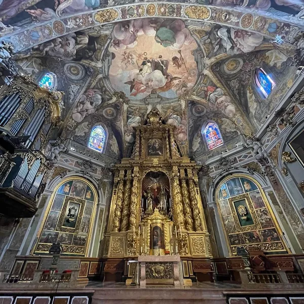 Iglesia de San Nicolás de Bari y San Pedro Mártir