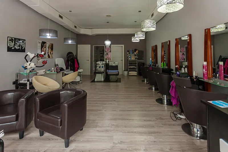 Volare Peluquería y Estética - Peluqueros en Madrid