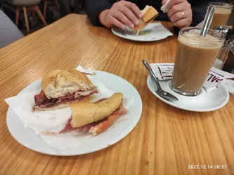 Los 31 Lugares para desayunar de Cruz de Humilladero Málaga