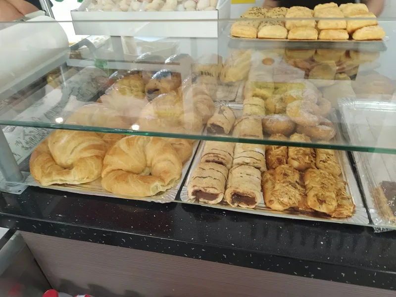 Panadería Confitería Obrador Las Delicias