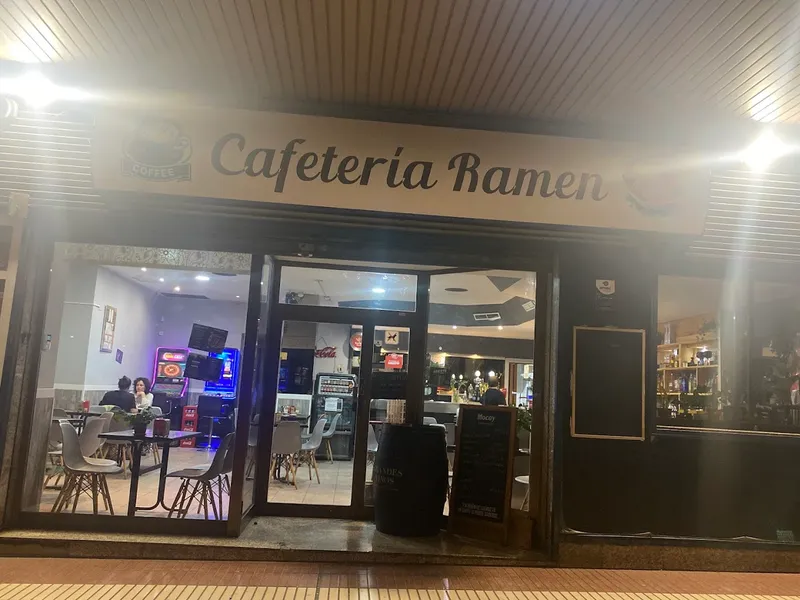 BAR CAFETERIA RAMEN