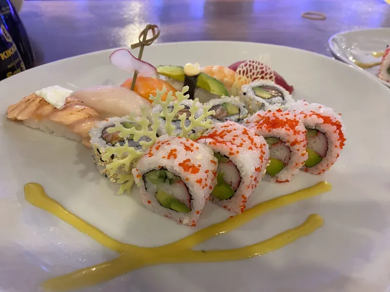 Okras sushi & ramen