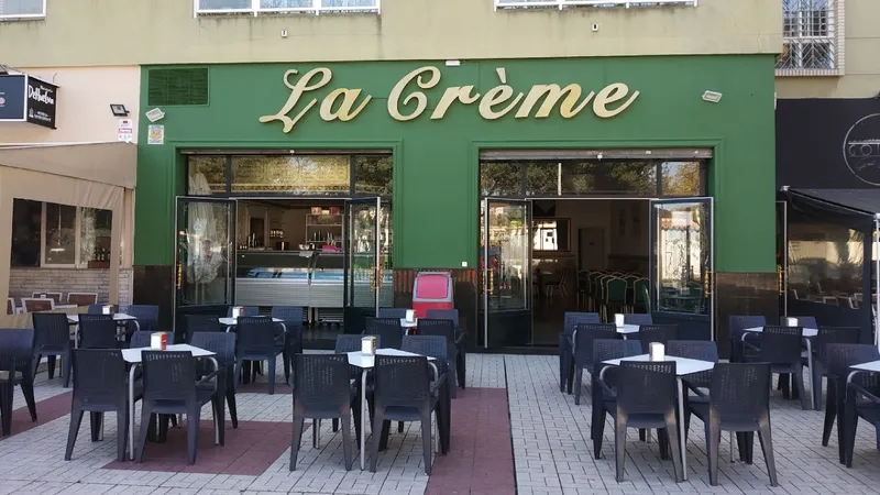 Heladeria La Creme.