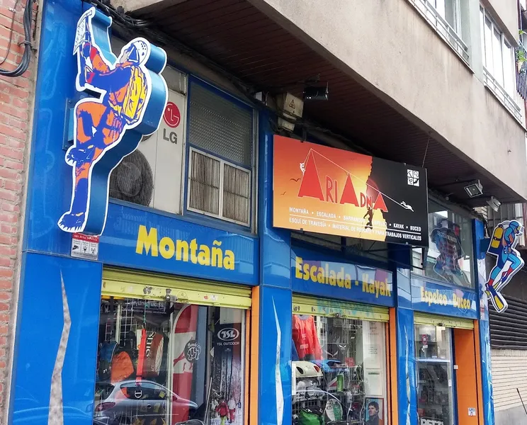 Deportes Ariadna - Tienda de material de Montaña y Escalada