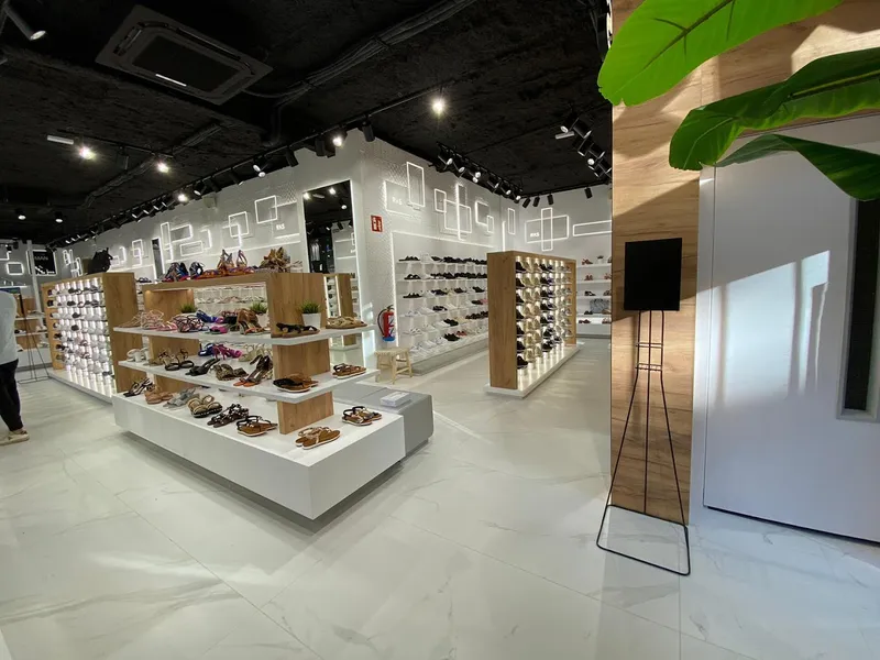 RKS C/ ALAMEDA Zapatería Málaga | Tienda de zapatos en Málaga