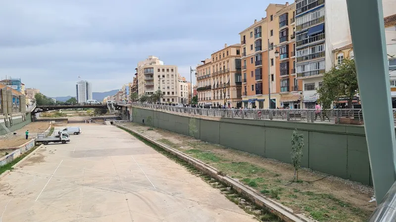 Paseo fluvial Guadalmedina