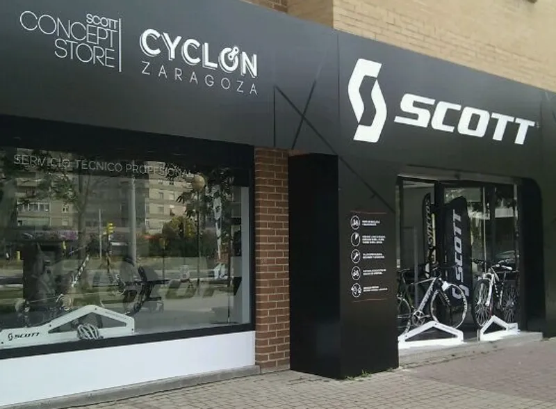 Cyclon Zaragoza · Scott Concept Store