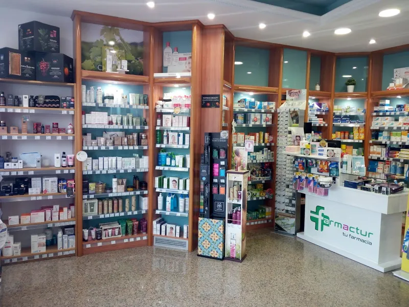 Farmactur, Farmacia María Pilar Larriba Jaime