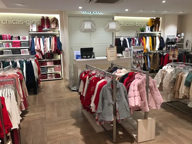 Mayoral - Tienda de Ropa Infantil y para Bebés