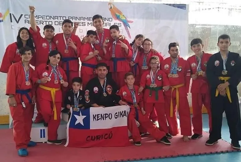 Escuela de Artes Marciales A.H.E.A.C.