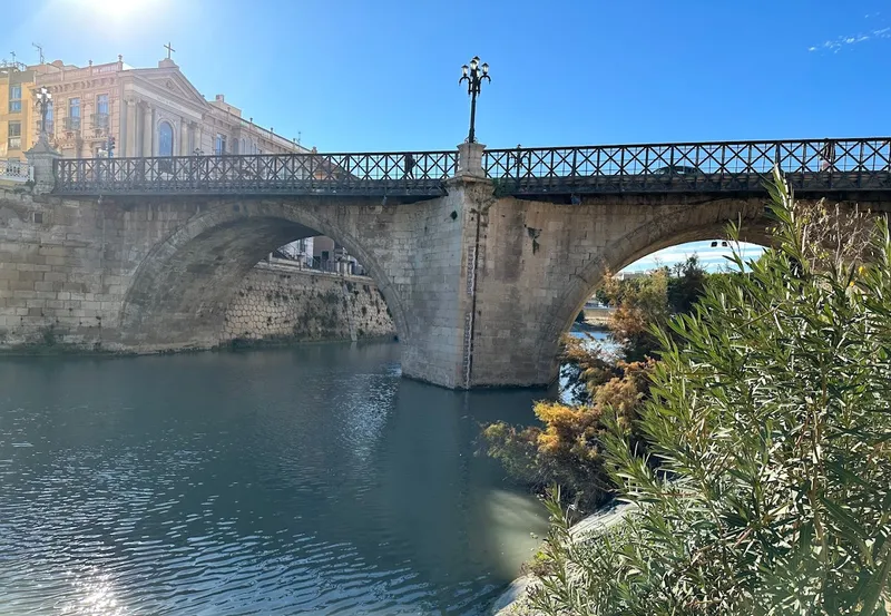 Puente Viejo o Puente de Los Peligros.