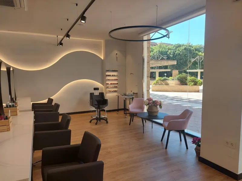 Capini Avenida Europa | Peluquería y Salón de Belleza en Murcia