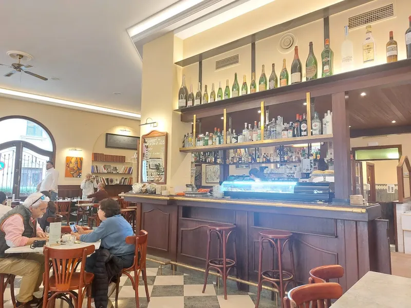 Bar Mónaco