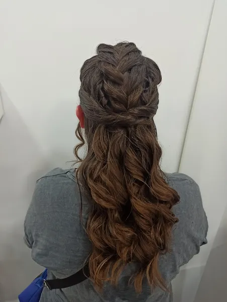 Taray Peluqueria y Belleza