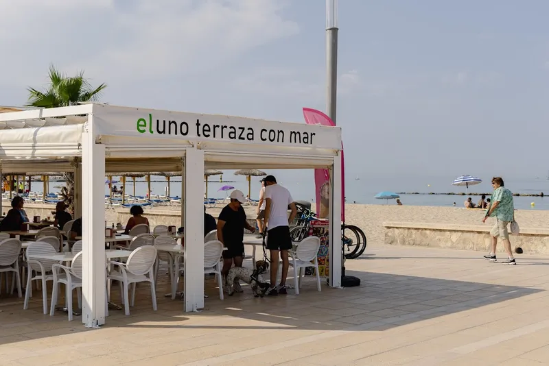 El Uno Beach Bar