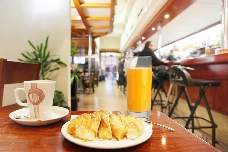 Cafetería-Restaurante Tebas