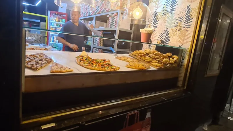 Buenos Aires Pizza & Empanadas