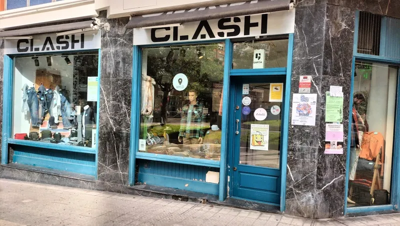 CLASH BERRIA Moda Hombre Bilbao