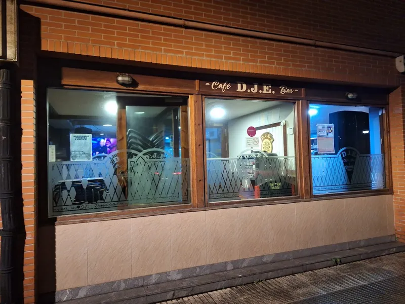 DJE Burger & Bar