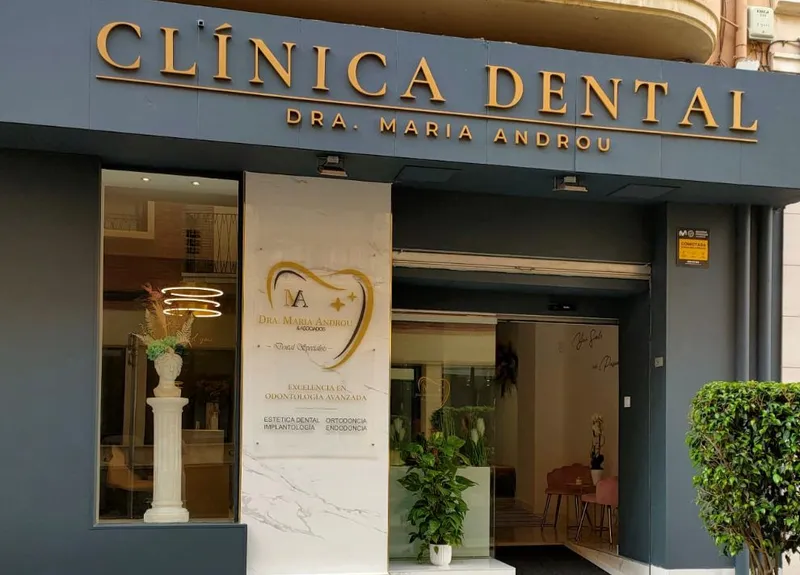 Clínica Dental María Androu