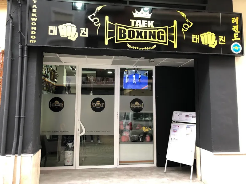 CENTRO TAEK BOXING