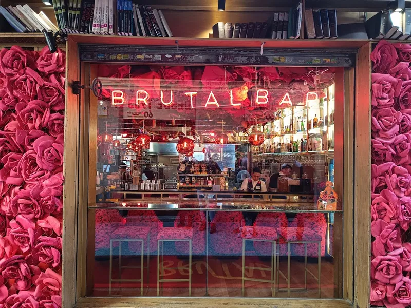 Restaurante-Coctelería Inclán Brutal Bar