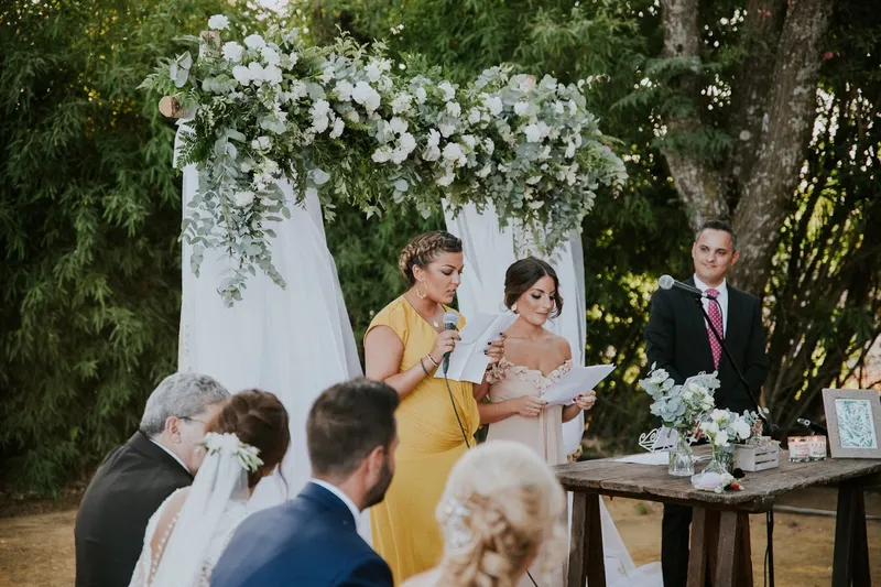 Maestro de ceremonia - Oficiante de boda civil - Wedding Celebrant - Sevilla