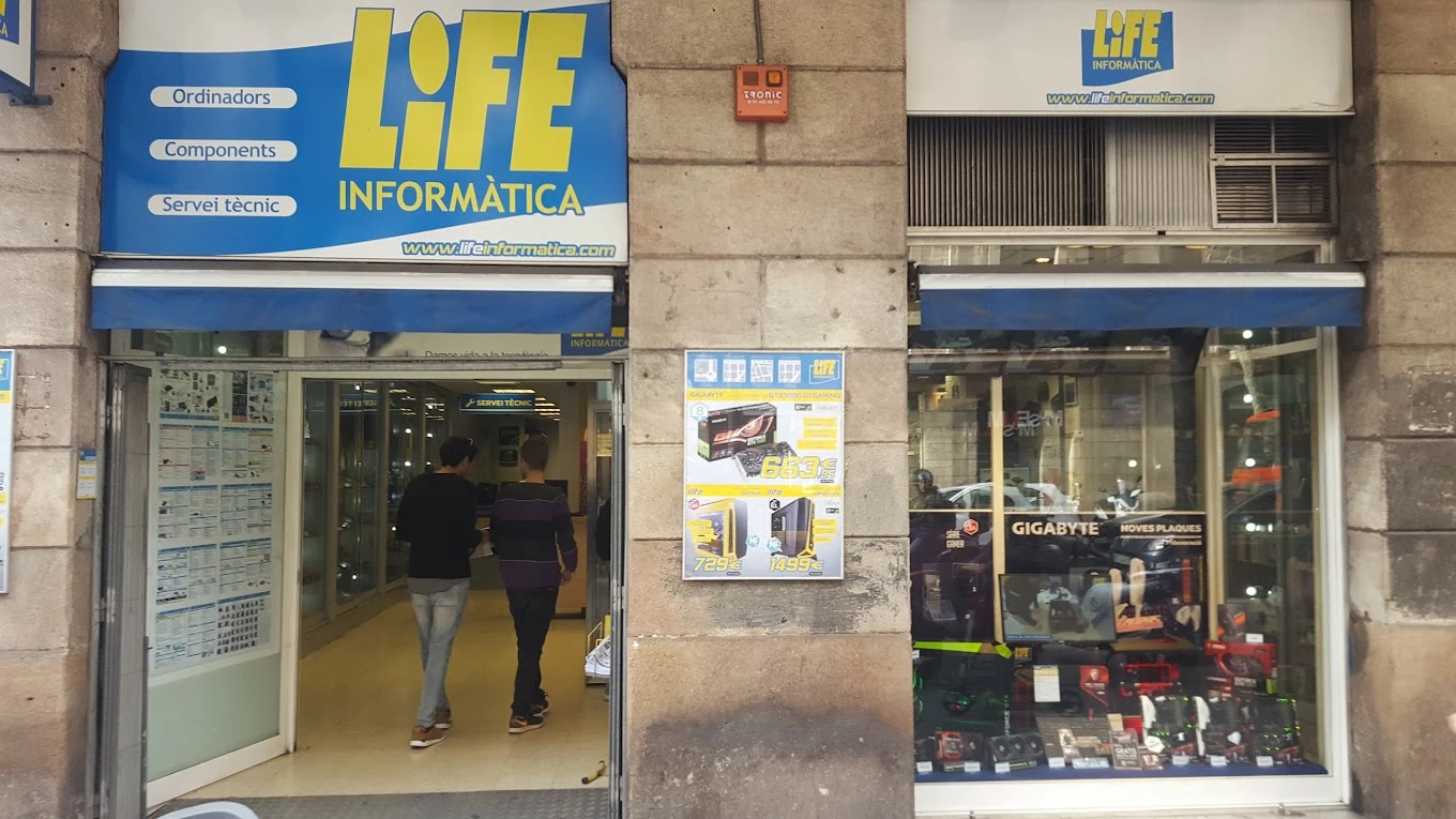 Los 8 tiendas de informatica de Sant Antoni Barcelona