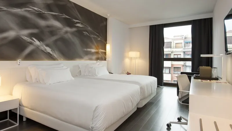 Hotel NH Collection Villa de Bilbao