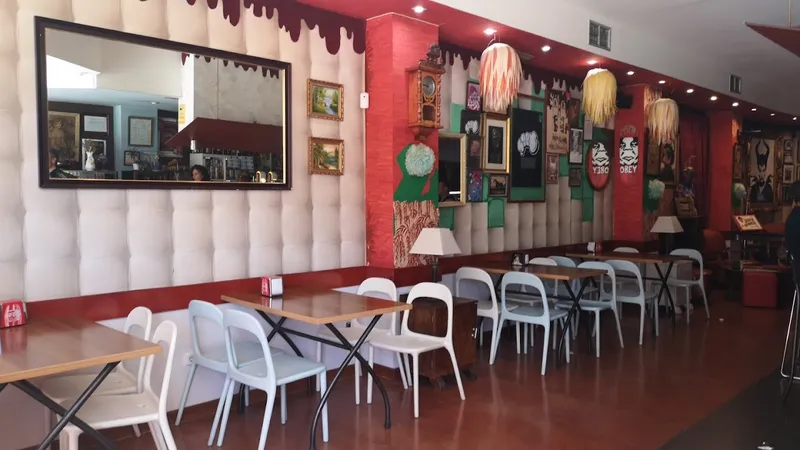 Cafetería En Otra Época