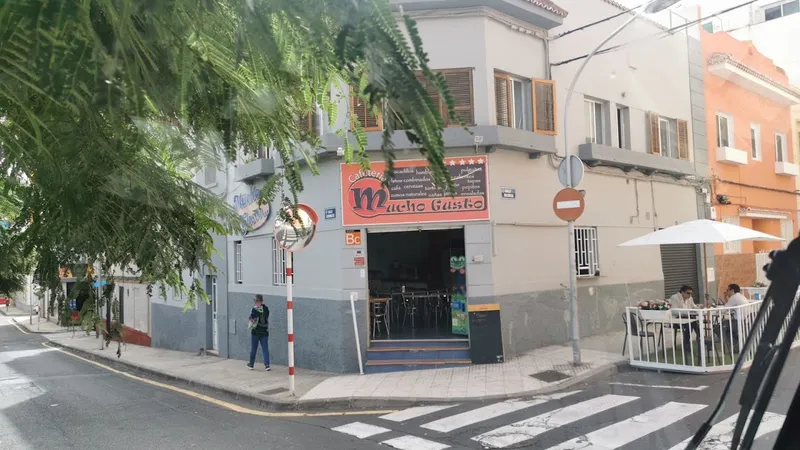 Cafetería Mucho Gusto