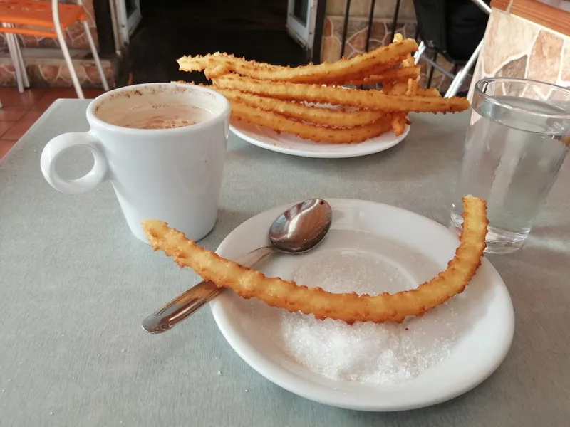 Cafetería Churrería Freiduría Macarena