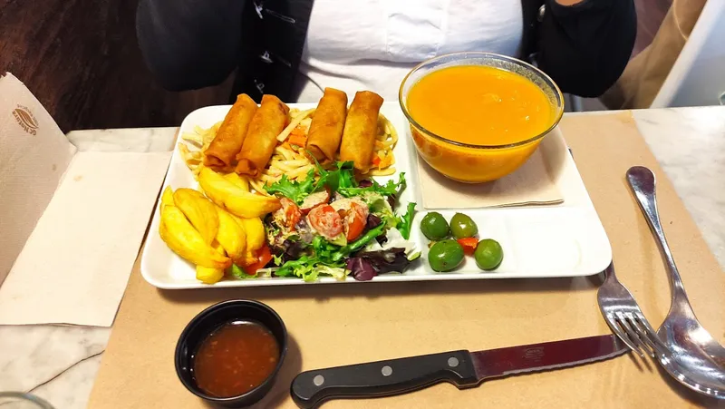 TomaTé Cafe