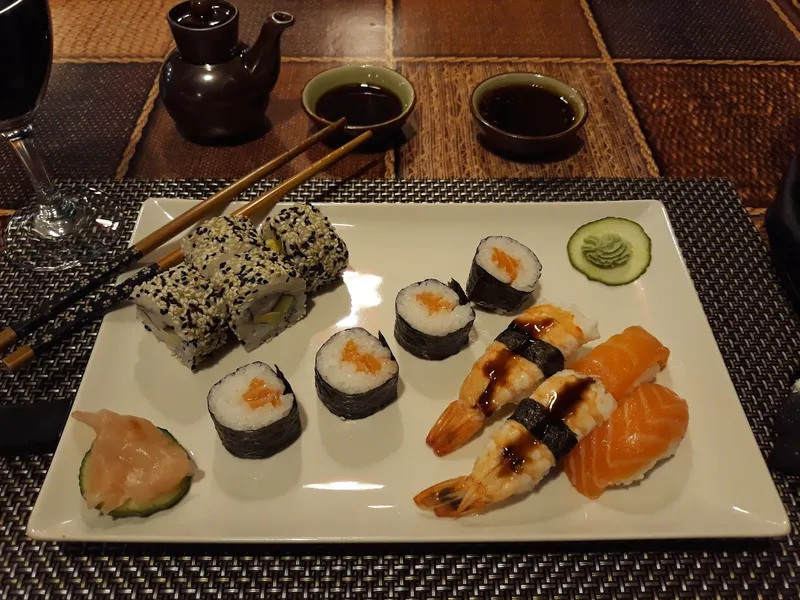 Restaurante Asiático Osaka Sushi