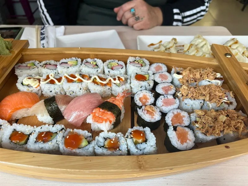 Qin sushi bar