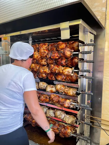 Asador de Pollos Belén