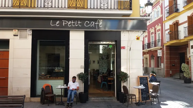 Le Petit Café de la rue Bérdigon