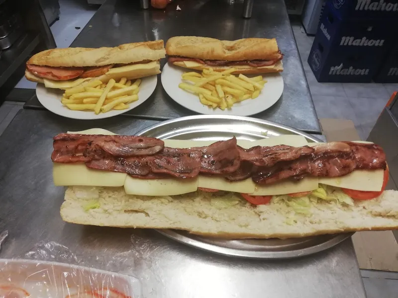 Cafetería Restaurante Tornado