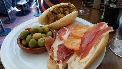 Los mejores 17 bocadillos de Granada